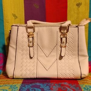 Cream Purse with Geometric Design
